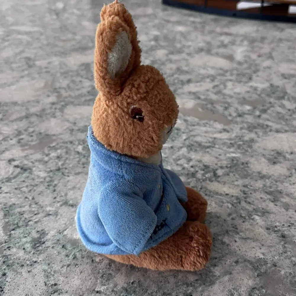 Peter Rabbit 2008 Beatrix Potter 9